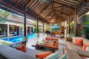 Lakshmi luxury villas, walk to the beach and Seminyak shopping